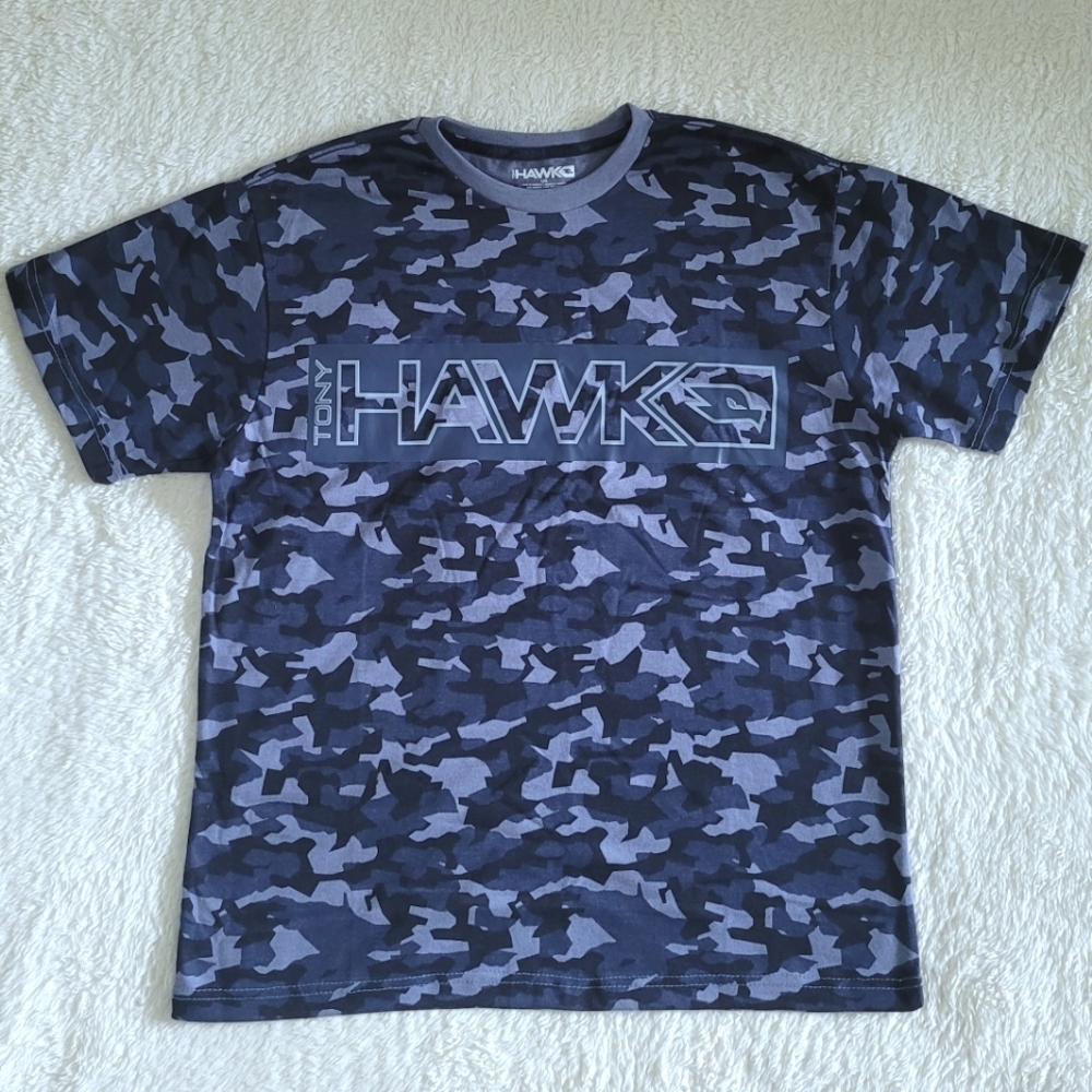 Tony Hawk🪶 Camouflage🪖 Tee👕 - NWT
